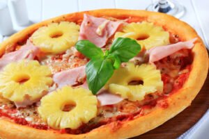 Pizza hawaiana casera